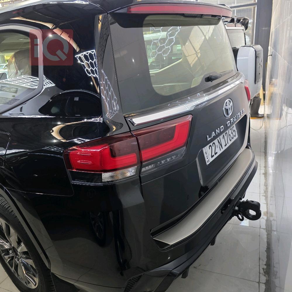 تويوتا لاندكروزر